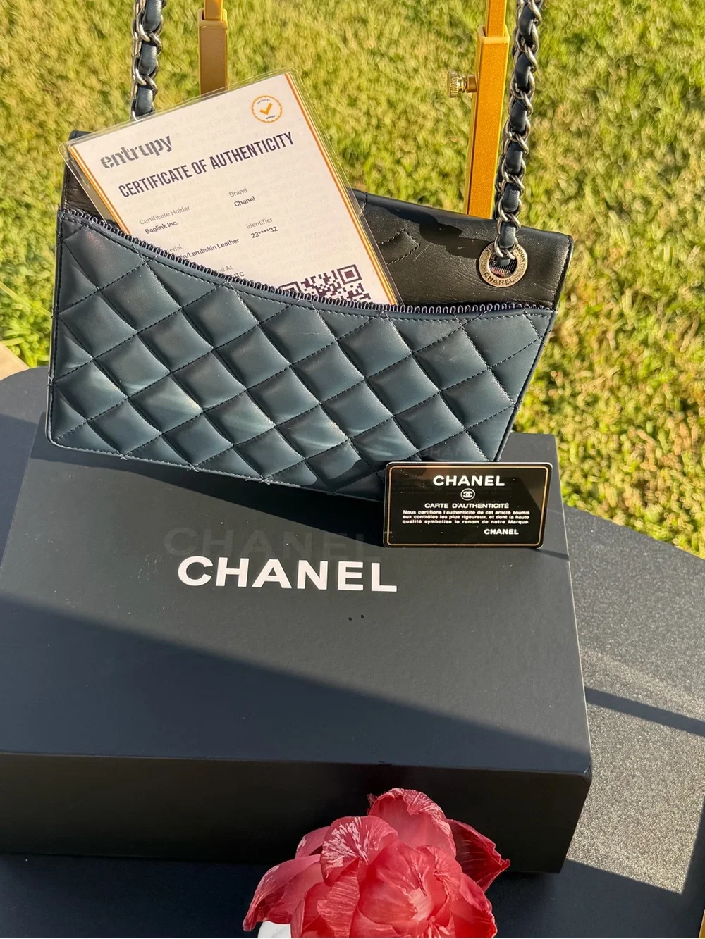 CHANEL Black Quilted Leather Crossbody Bag with Chain Strap
